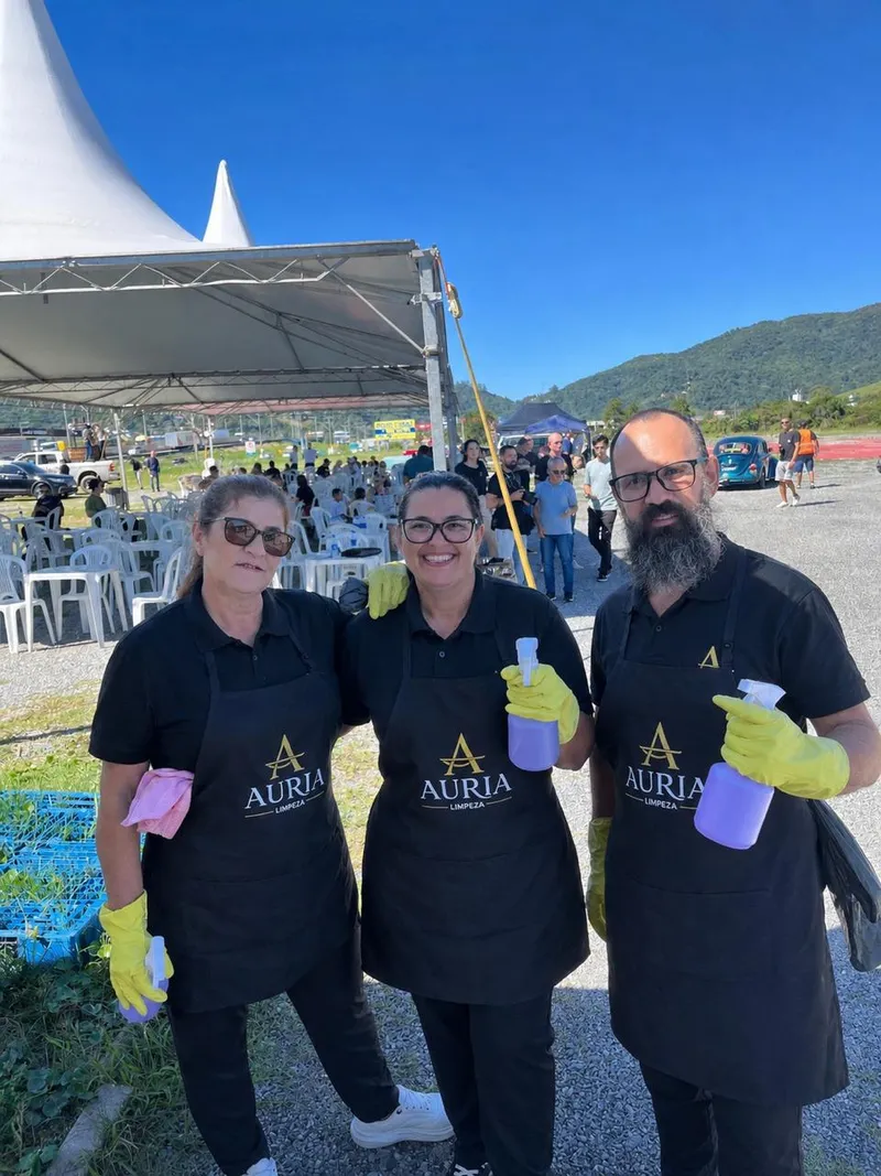 Equipe Auria Eventos em atendimento